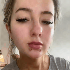 Veloura® EternaEyes